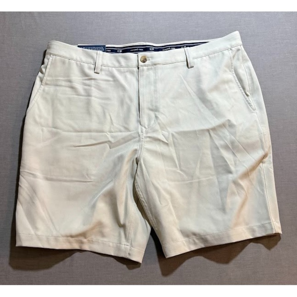 Vineyard Vines Links Shorts Mens 40‎ Beige Pocketed Zip Belted Adult 40x9 New.
